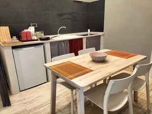 Placa de cocina, utensilios de cocina