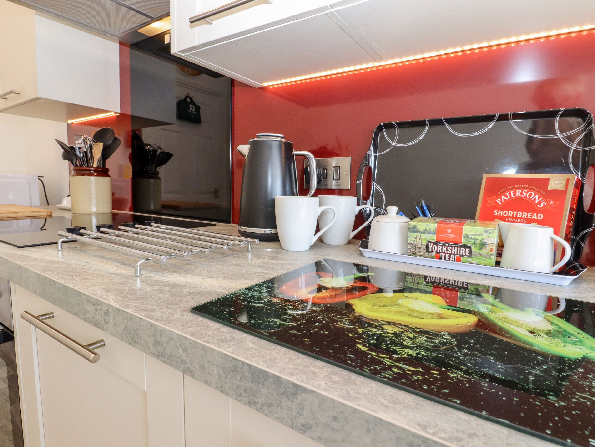 Casa de campo | Cozinha privada | Geladeira, micro-ondas, talheres/pratos/utensílios de cozinha