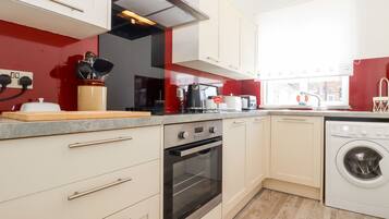 คอทเทจ | ครัวส่วนตัว | เครื่องครัว/จาน/ช้อนส้อม