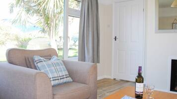 Cottage | Living area