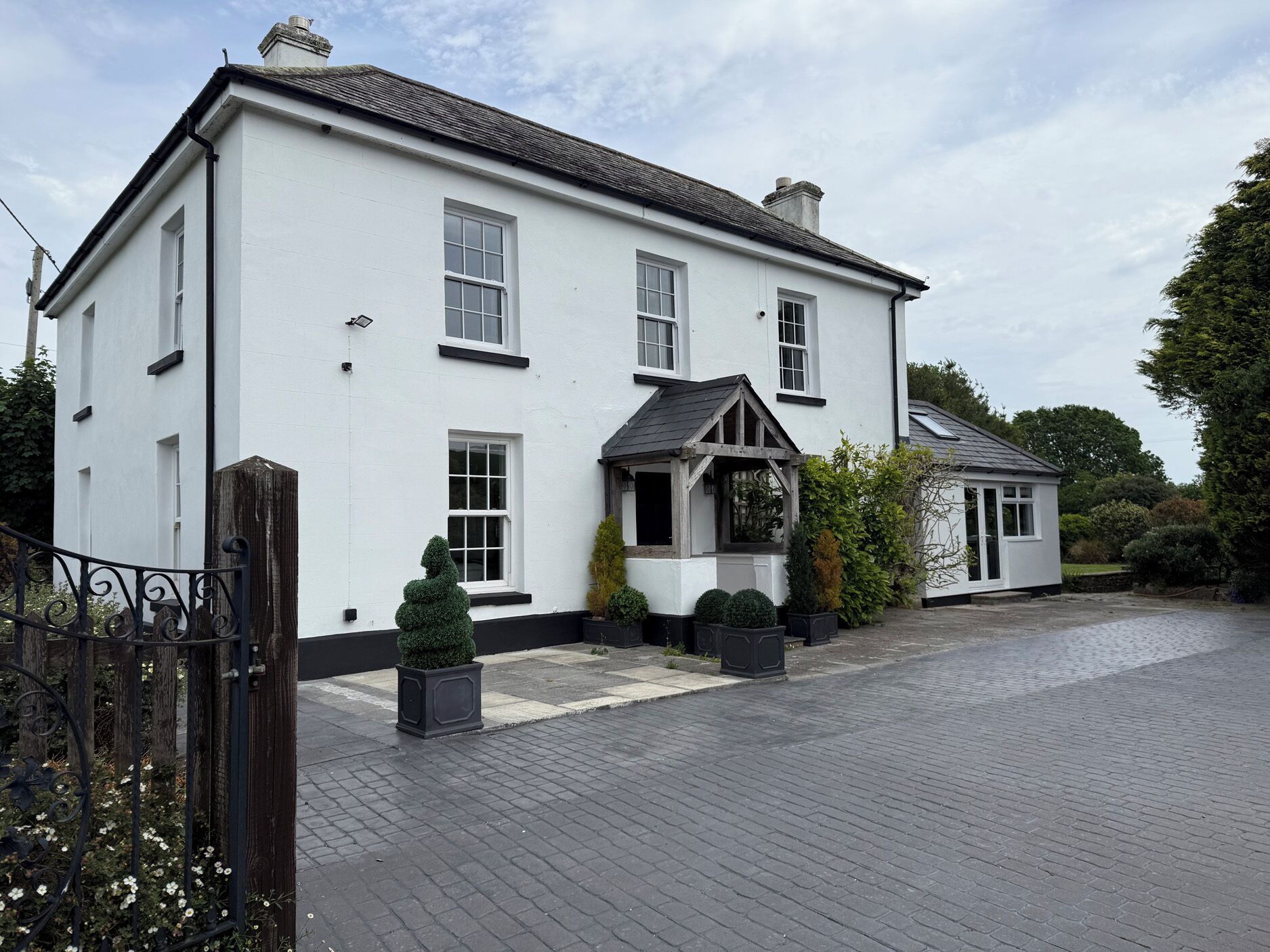 Cottage | Front of property