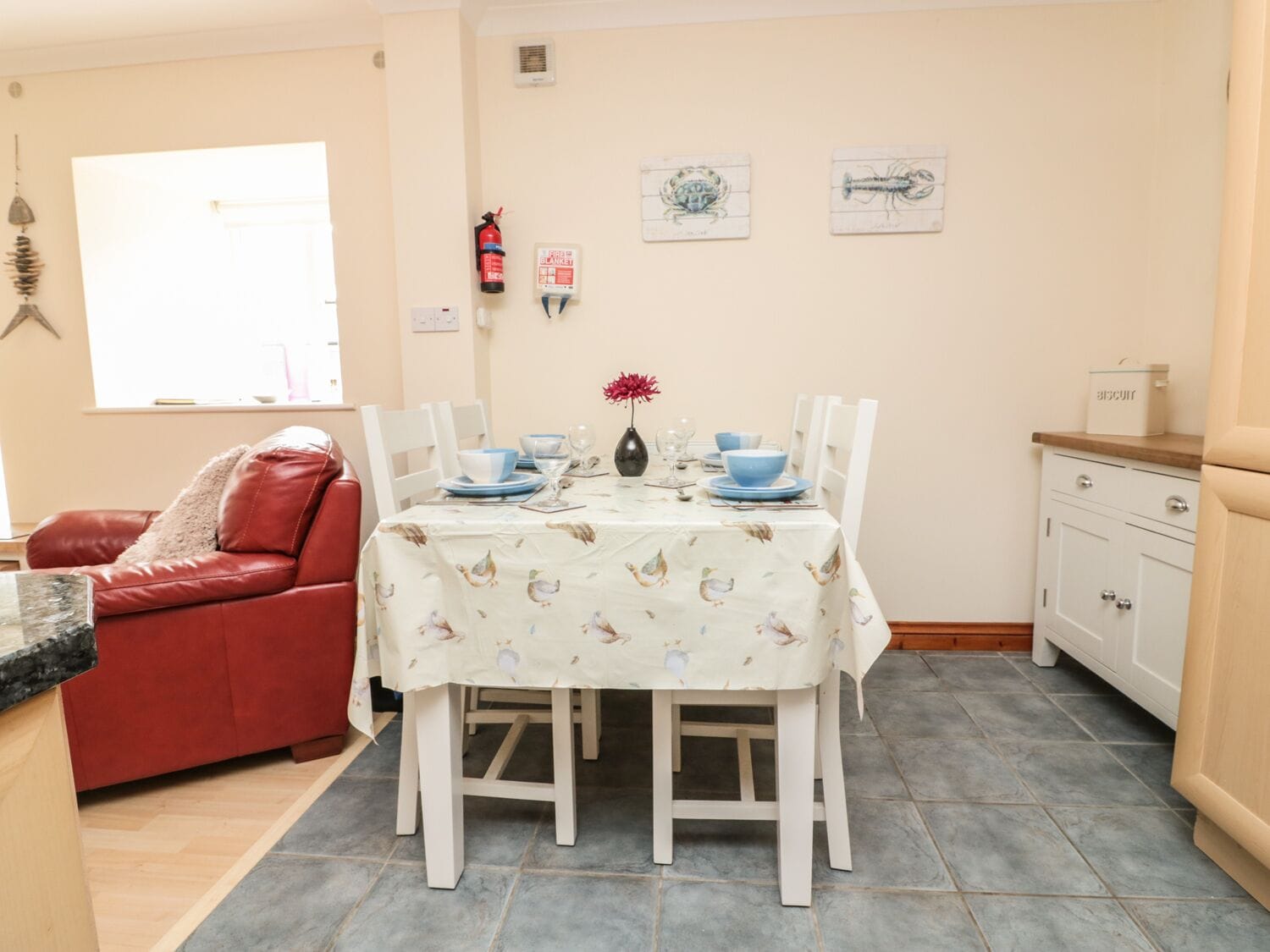 Cottage | Interior