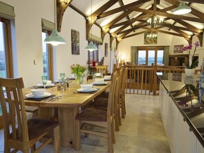 Cottage | Interior