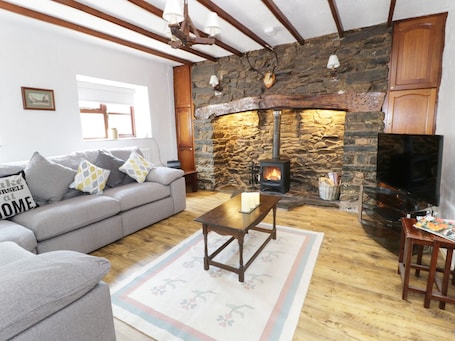 Cottage | Interior