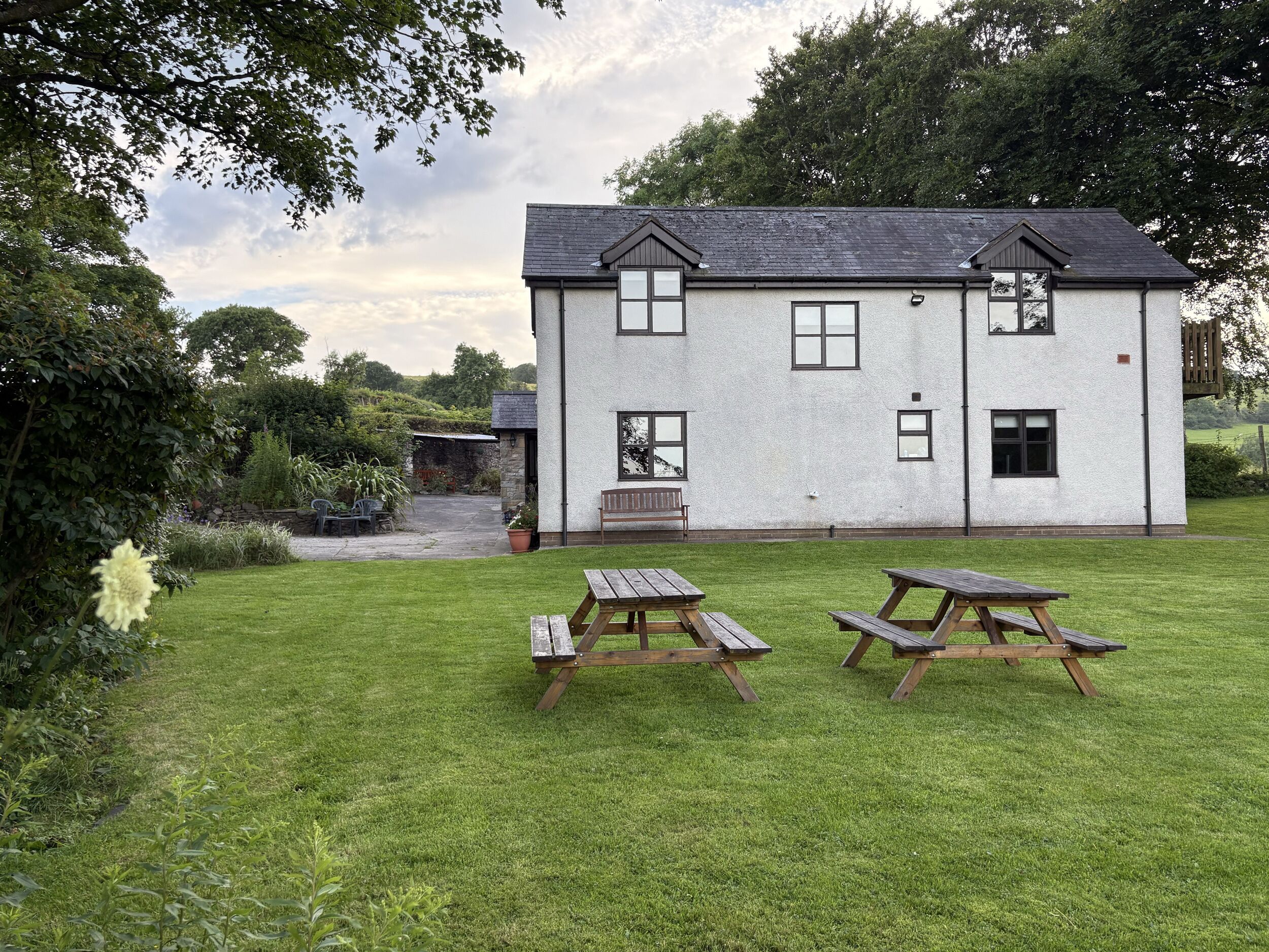 คอทเทจ | รับประทานอาหารกลางแจ้ง