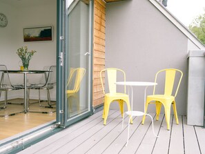 Cottage | Property grounds - Sidings at Brunel Two (Lostwithiel)