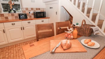Cottage | Interior