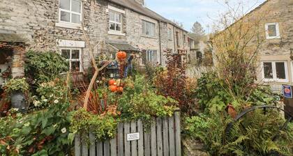 Laburnum Cottage