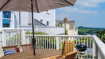Cottage | Outdoor dining