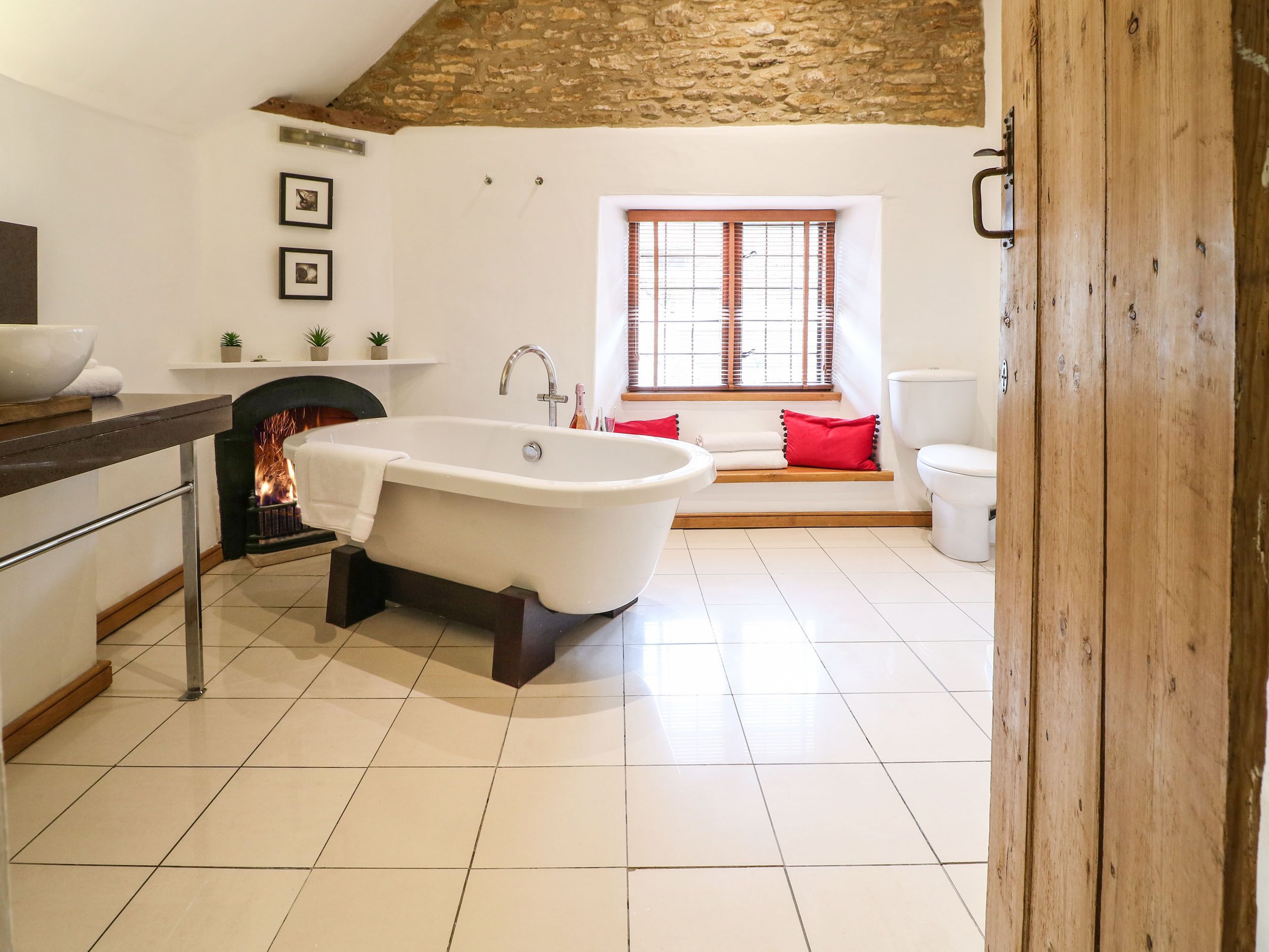 Cottage | Bathroom