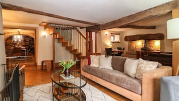 Cottage | Living area