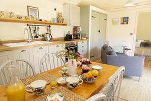 Dining - Rural retreat in the grounds of West Stow Hall (Bury Saint Edmunds)