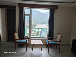 Executive Double or Twin Room, 1 Double Bed | Living area