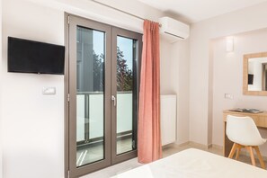 Apartment, 3 Bedrooms | 3 bedrooms, in-room safe, laptop workspace, iron/ironing board - Bright Modern Flat next to Beach (Platanias)