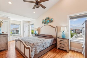 6 多间卧室、办公桌、旅行婴儿床、免费 WiFi