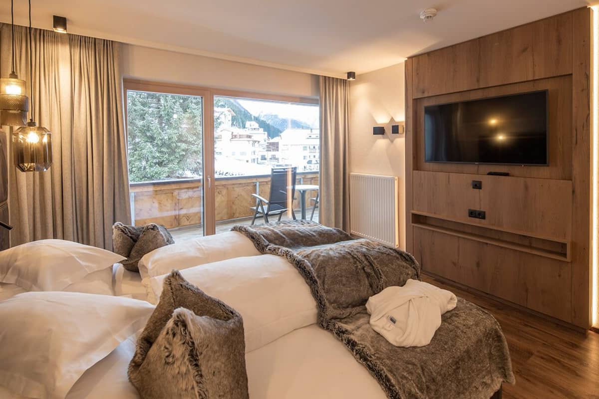 Junior Suite | 1 bedroom, free WiFi