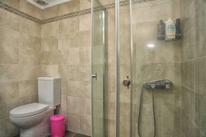 Apartamento, 3 quartos (Two Floors) | Chuveiro