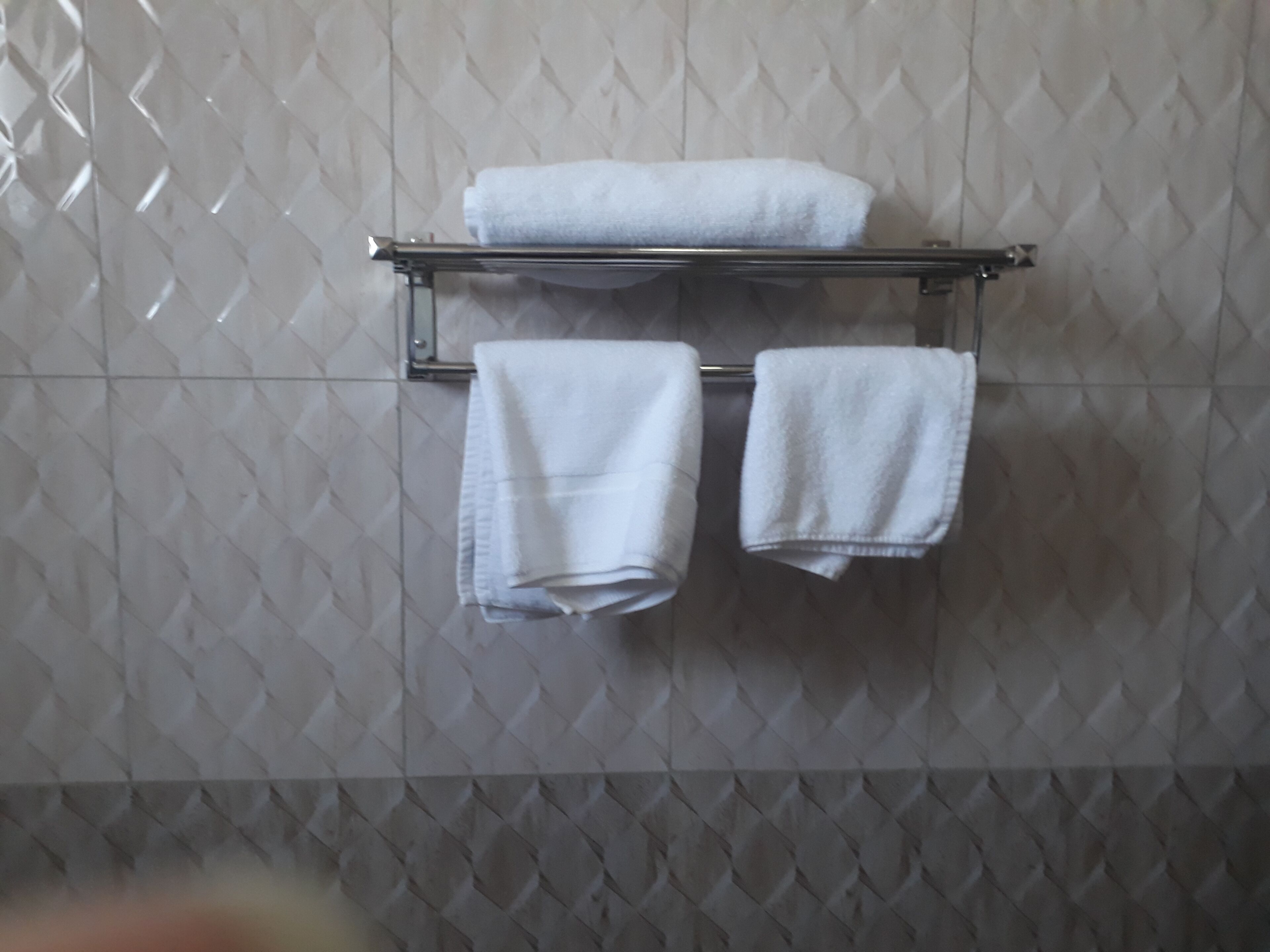 Photo - bruhway hotel