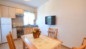 Apartment, 1 Bedroom (357 – manji) | In-room dining - Apartments Anton D (Malinska-Dubasnica)