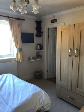 Double Room | Free WiFi