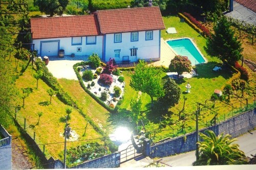 Maison Tarrío avec piscine. (Saint Jacques de Compostelle)