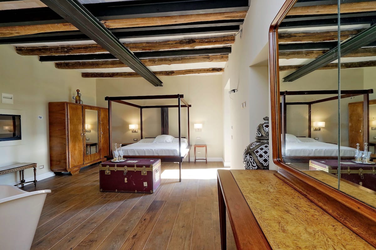 Romantic Double or Twin Room (Le Lucciole) | Premium bedding, down comforters, Select Comfort beds, blackout drapes