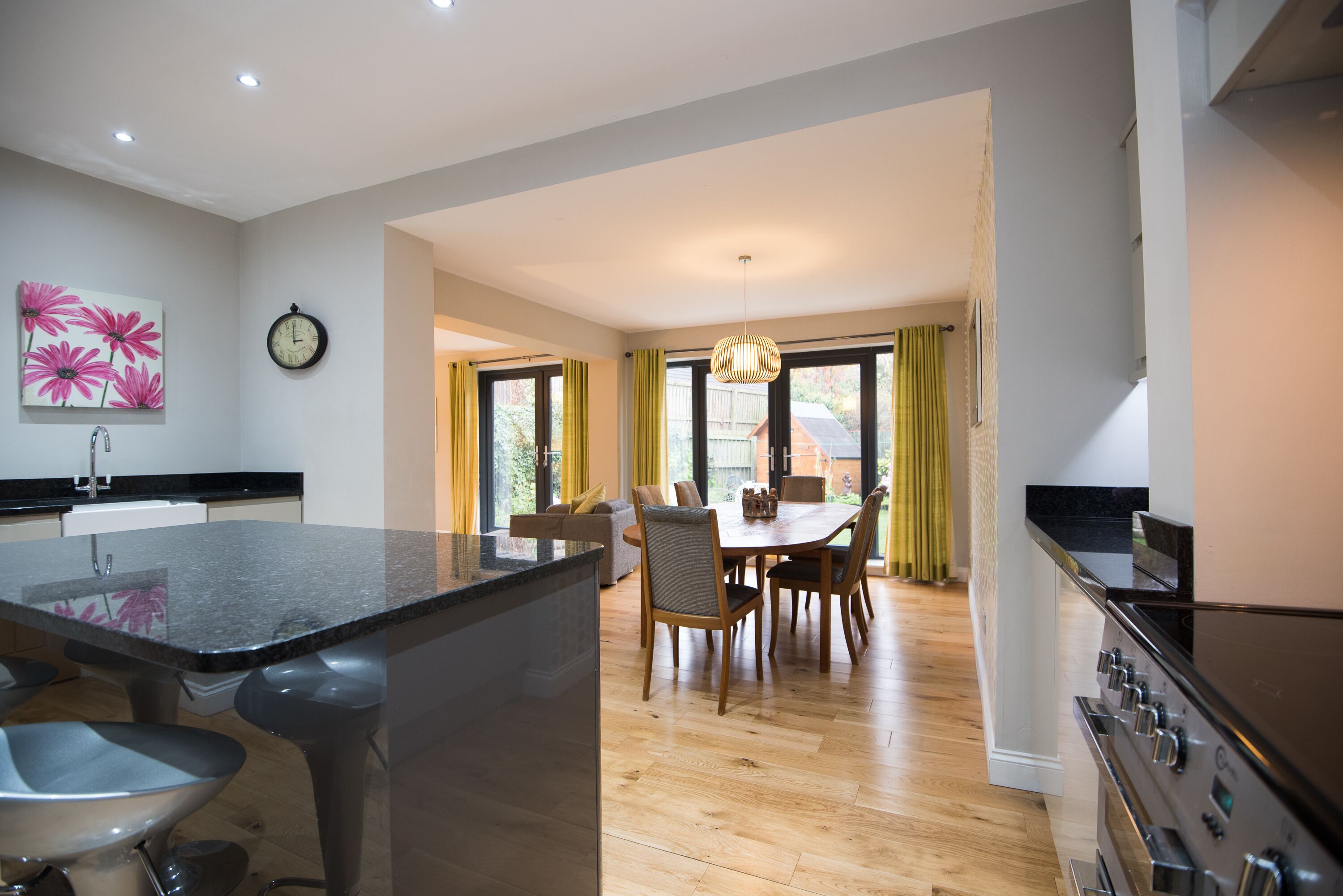 House, 3 Bedrooms | Private kitchen | Fridge, microwave, oven, stovetop