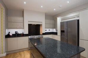 House, 3 Bedrooms | Private kitchen - Musgrave Gardens (Durham)