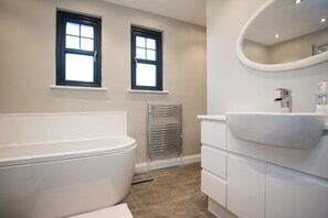 Maison, 3 chambres | Salle de bain