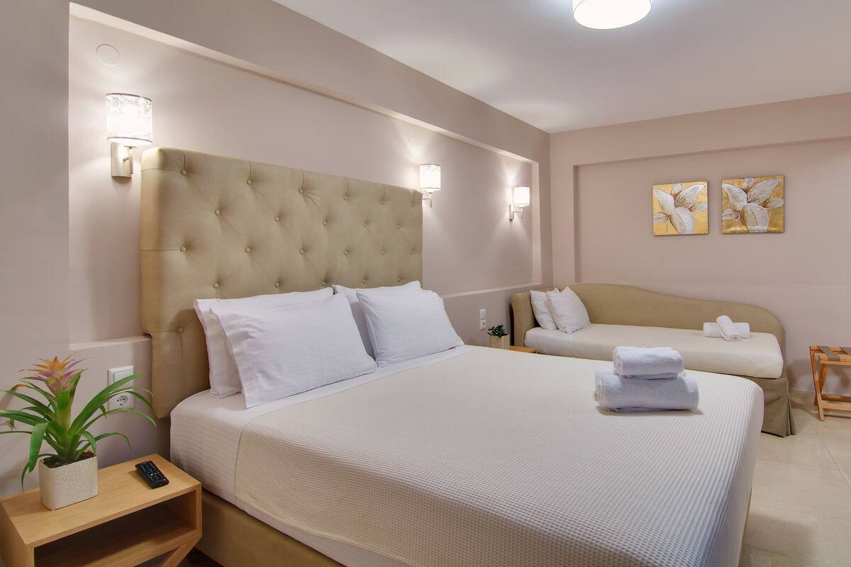 Chambre Triple Deluxe | Draps en coton égyptien, literie de qualité supérieure, surmatelas
