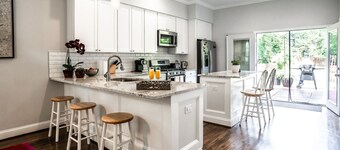 Spacious Home with 5000 Sq Ft Yard close to Downtown DC & Metro