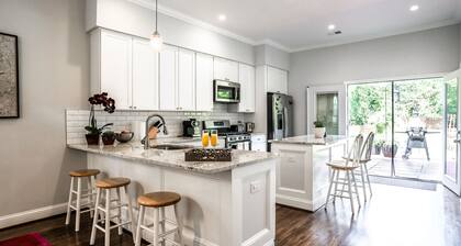 Spacious Home with 5000 Sq Ft Yard close to Downtown DC & Metro