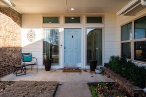 Exterior detail - Edmond 3BR w/ King Beds + EV Charger + Pet Friendly (Edmond)
