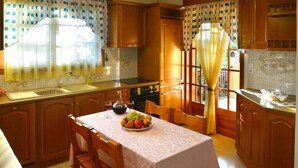 Unclassified image, 3 of 40, button - Cozy Family Home With Charming Outdoor Facilities (Aegina)
