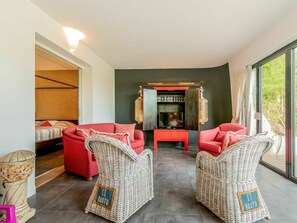 1 Schlafzimmer, Reisekinderbett, WLAN, Bettwäsche
