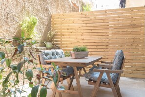 Apartment | Terrace/patio - Cozy Flat with Terrace & Patio near Lycabettus (Athens)