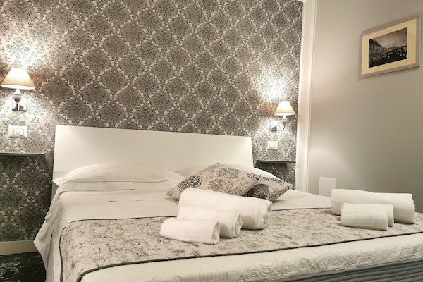 Deluxe Room | 1 bedroom, premium bedding, down comforters, memory foam beds