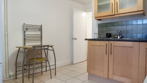 Căn hộ (1 Bedroom) | Bếp riêng