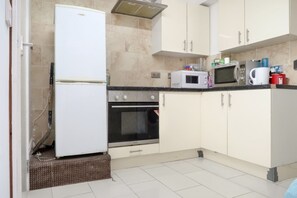 Apartment (1 Bedroom) | Private kitchen - Westfield Stratford ON Your Doorstep! (London)