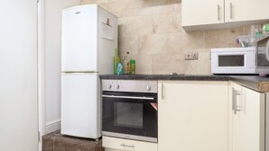 Huoneisto (1 Bedroom) | Yksityinen keittiö