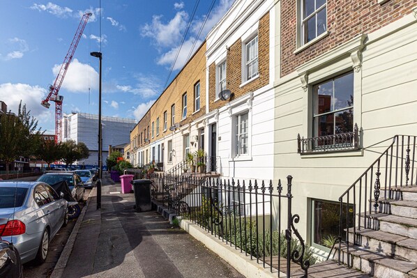 Exterior - Clemence Street - Deluxe Guest Room 1 (London)