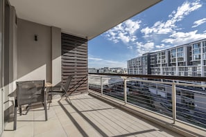 Balcony - 706 Popular Canal Quays (Cape Town)