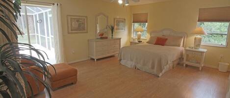 2 bedrooms, desk, iron/ironing board, WiFi
