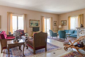 别墅 | 起居区 | 平板电视