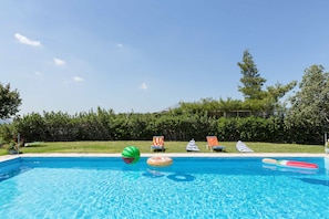 Seasonal outdoor pool