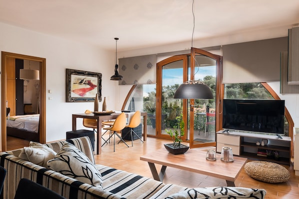 Maison | Aire de séjour | Téléviseur à écran plat