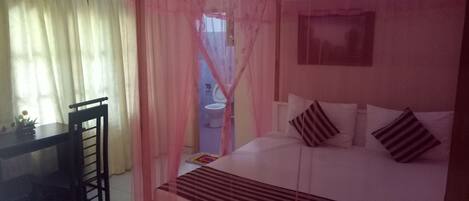 1 habitación y artículos del minibar gratis