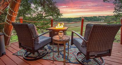 Treehouse Style Yurt near Austin, Hot Tub, FirePit, Outside Shower