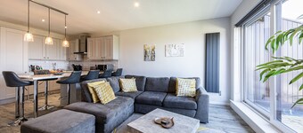 Fantastic Location with Stunning Estuary Views