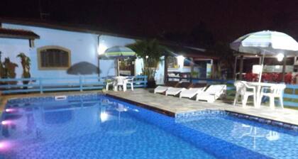 Francis Hotel Pousada